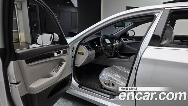 Hyundai Genesis DH Modern, 2016 11