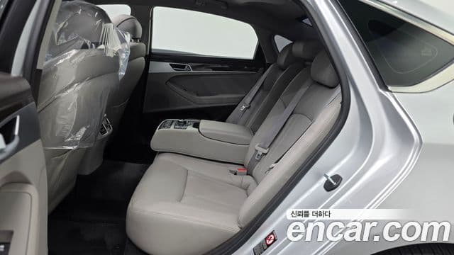 Hyundai Genesis DH Modern, 2016 12