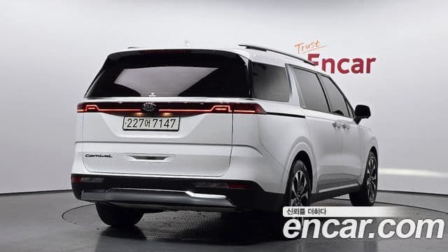 Kia Carnival 4세대 Signature, 2021 2