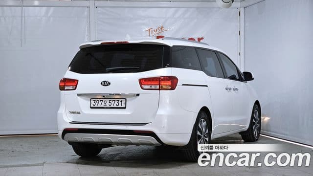 Kia All New Carnival Luxury, 2018 2