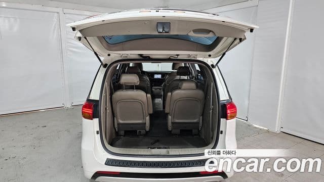 Kia All New Carnival Luxury, 2018 20