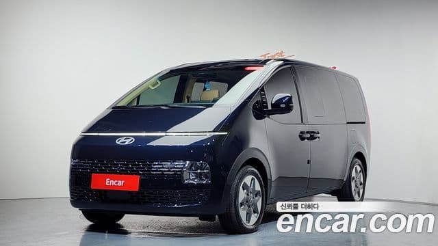 Hyundai Staria Modern, 2025 1