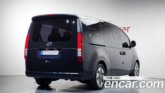Hyundai Staria Modern, 2025 2