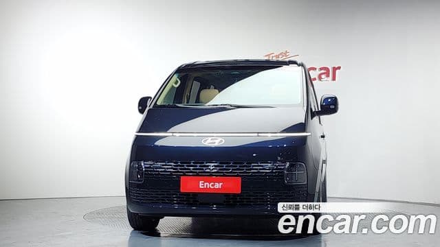 Hyundai Staria Modern, 2025 3
