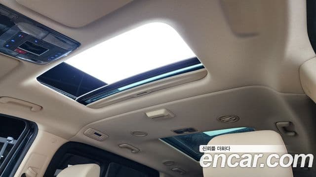 Hyundai Staria Modern, 2025 19