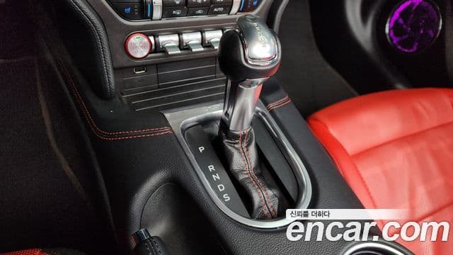 Ford Mustang кабриолет, 2019 9