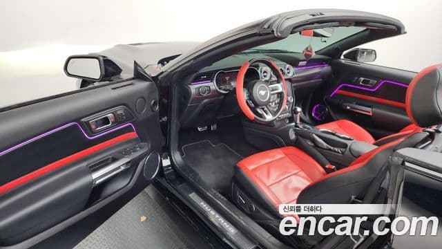 Ford Mustang кабриолет, 2019 10