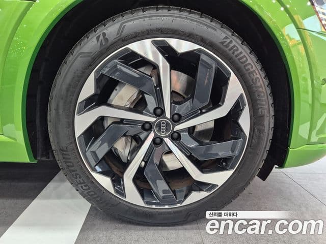 Audi Q8 e-Tron (GE) 55 Quattro Premium Sportback, 2024 20