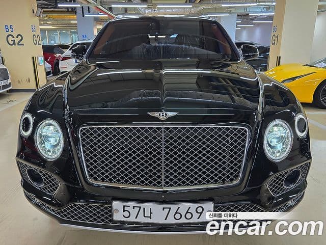 Bentley Bentayga, 2017 2