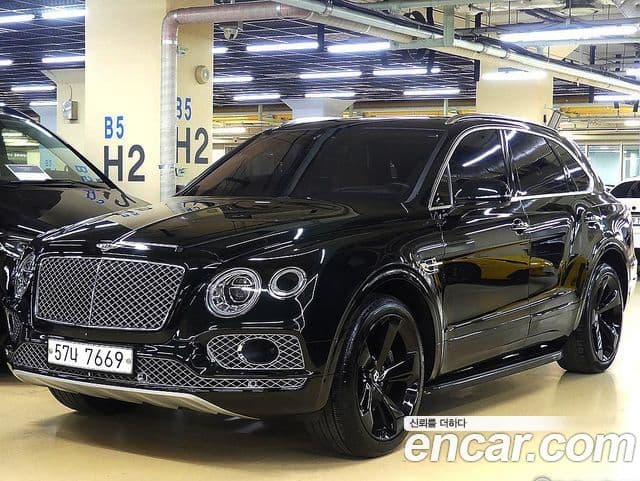 Bentley Bentayga, 2017 все фото