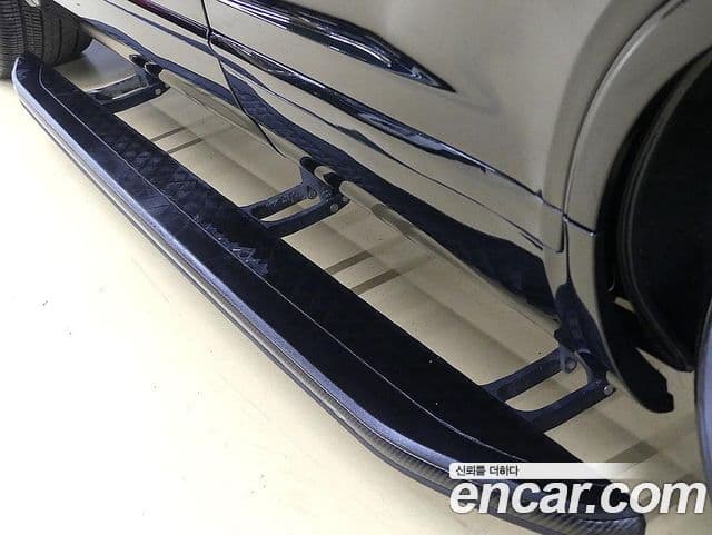 Bentley Bentayga, 2017 6