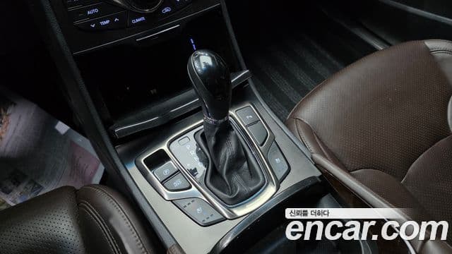 Hyundai Grandeur HG Premium, 2013 9