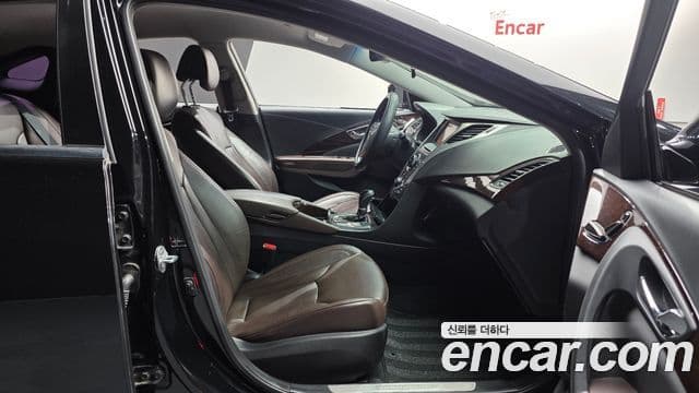 Hyundai Grandeur HG Premium, 2013 10