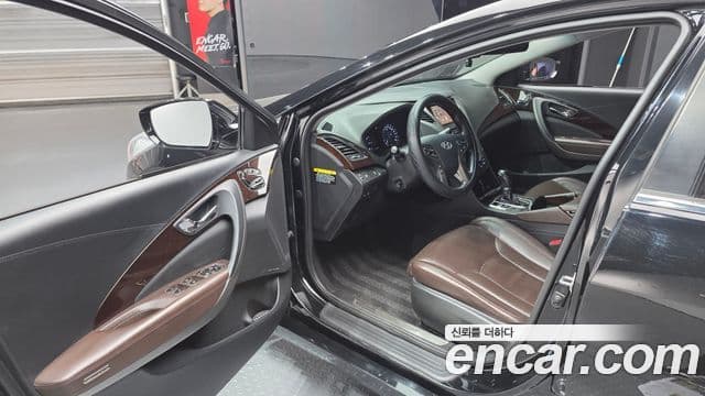 Hyundai Grandeur HG Premium, 2013 11