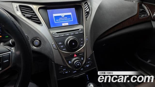 Hyundai Grandeur HG Premium, 2013 14