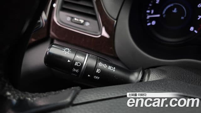 Hyundai Grandeur HG Premium, 2013 18