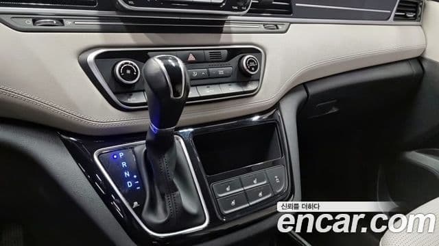 Hyundai The / новый New Grand Starex 4WD лимузин, 2019 9