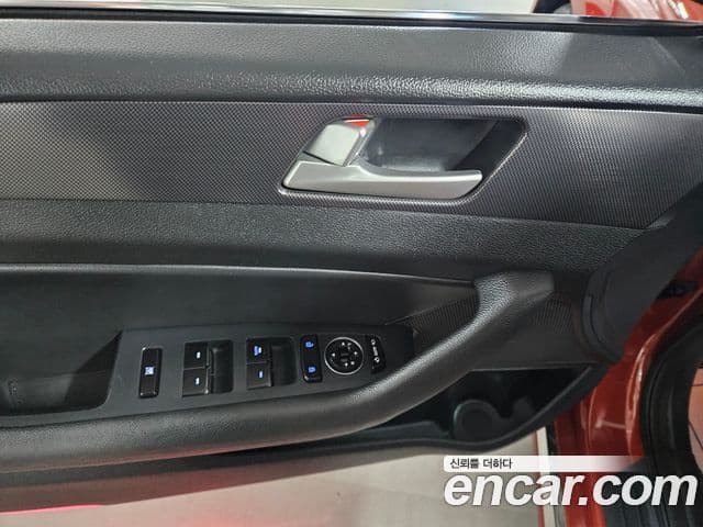 Hyundai LF Sonata Special, 2016 13