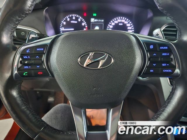 Hyundai LF Sonata Special, 2016 16