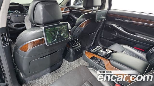 Genesis EQ900 Prestige, 2016 19