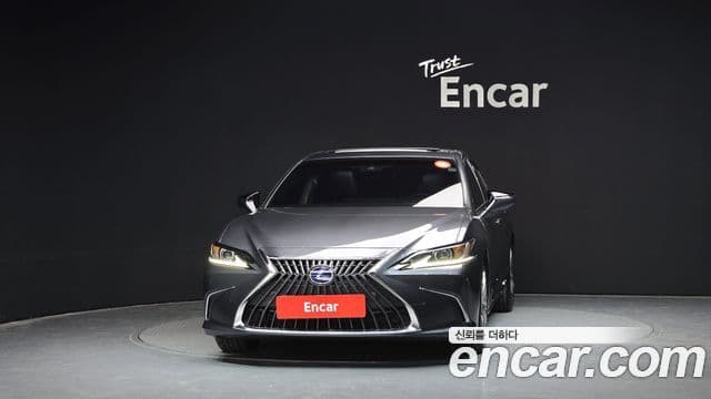 Lexus ES300h 7세대 Luxury Plus, 2022 3