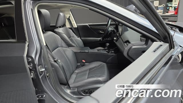 Lexus ES300h 7세대 Luxury Plus, 2022 12