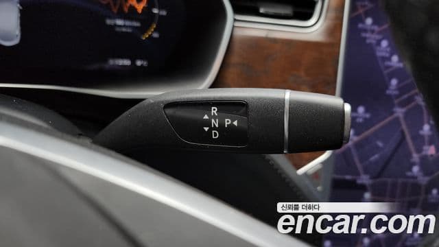 Tesla модель S, 2017 9