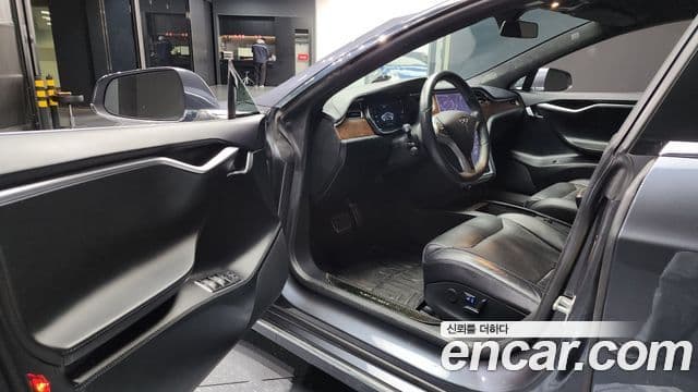 Tesla модель S, 2017 10