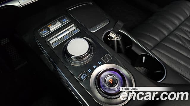 Genesis GV70, 2024 9