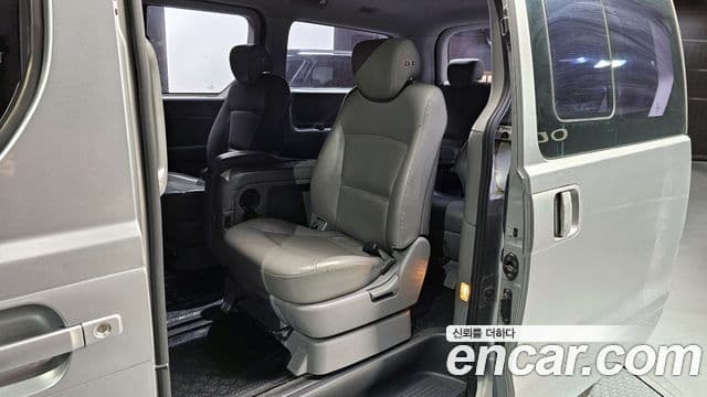 Hyundai Grand Starex CVX Luxury, 2016 12