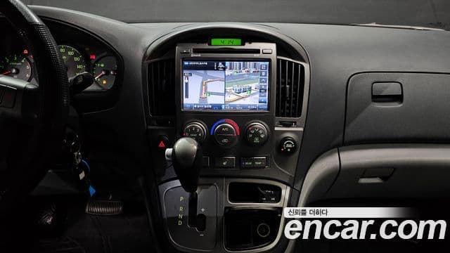 Hyundai Grand Starex CVX Luxury, 2016 16