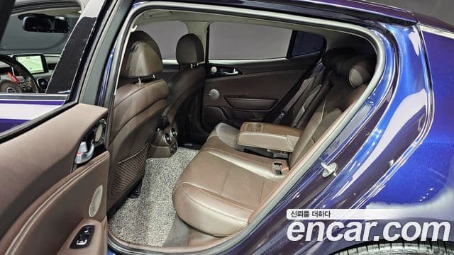 Kia 스팅어 Platinum, 2018 12