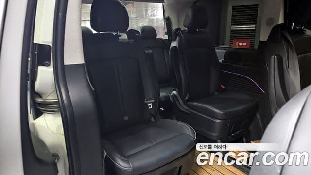 Hyundai Staria Inspiration, 2024 13