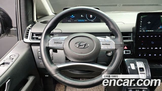 Hyundai Staria Inspiration, 2024 14