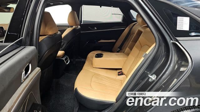 Kia K5 гибрид 3세대 Signature, 2021 12