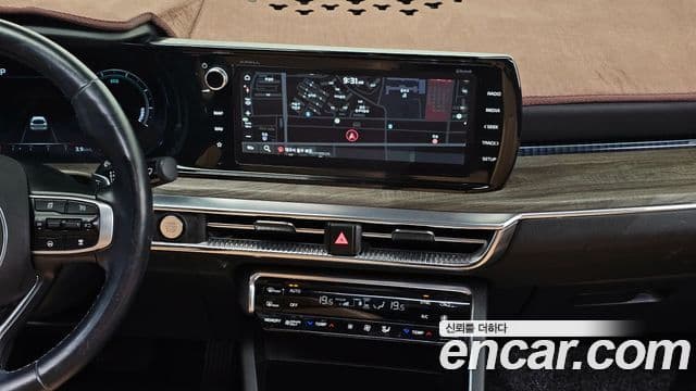 Kia K5 гибрид 3세대 Signature, 2021 14