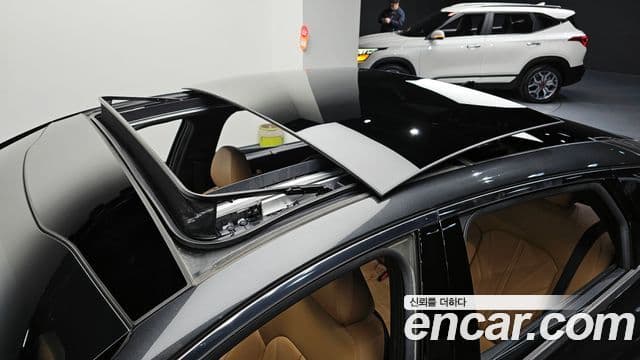 Kia K5 гибрид 3세대 Signature, 2021 17