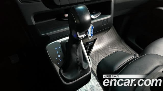Hyundai Staria Modern, 2022 9