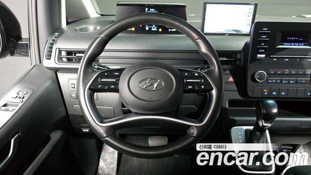 Hyundai Staria Modern, 2022 13