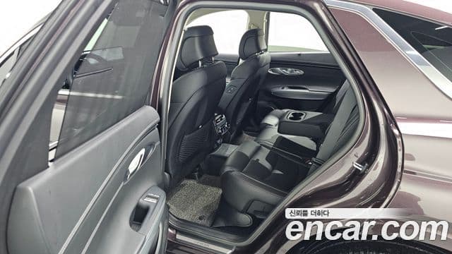 Genesis GV70, 2021 13