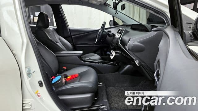 Toyota 프리우스 Prime, 2018 11