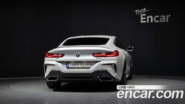 BMW 8시리즈 (G15) 840i xDrive M Sport купе, 2022 4
