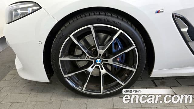 BMW 8시리즈 (G15) 840i xDrive M Sport купе, 2022 все фото