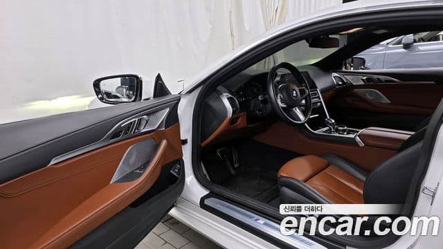 BMW 8시리즈 (G15) 840i xDrive M Sport купе, 2022 10