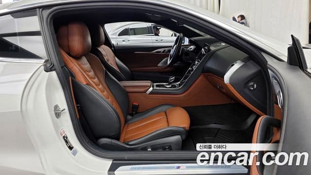BMW 8시리즈 (G15) 840i xDrive M Sport купе, 2022 11
