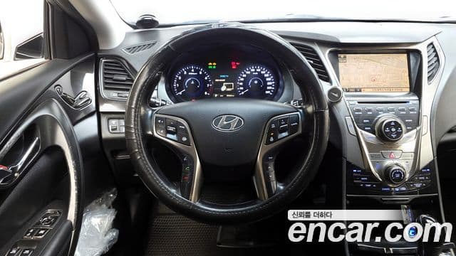 Hyundai Grandeur HG Executive, 2011 13