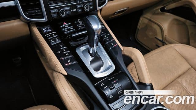 Porsche New Cayenne 958, 2016 9