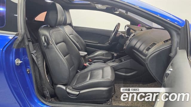 Kia K3 купе Noblesse, 2015 11