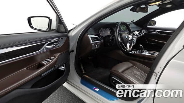 BMW 7시리즈 (G11) 740e iPerformance M Sport, 2017 10