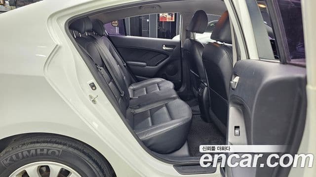 Kia K3 Luxury, 2015 12